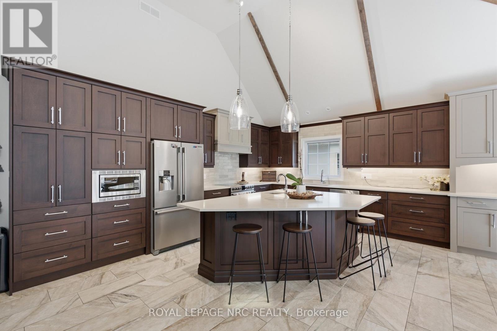 40 Harmony Drive, Niagara-On-The-Lake, Ontario  L0S 1J0 - Photo 8 - X13755570