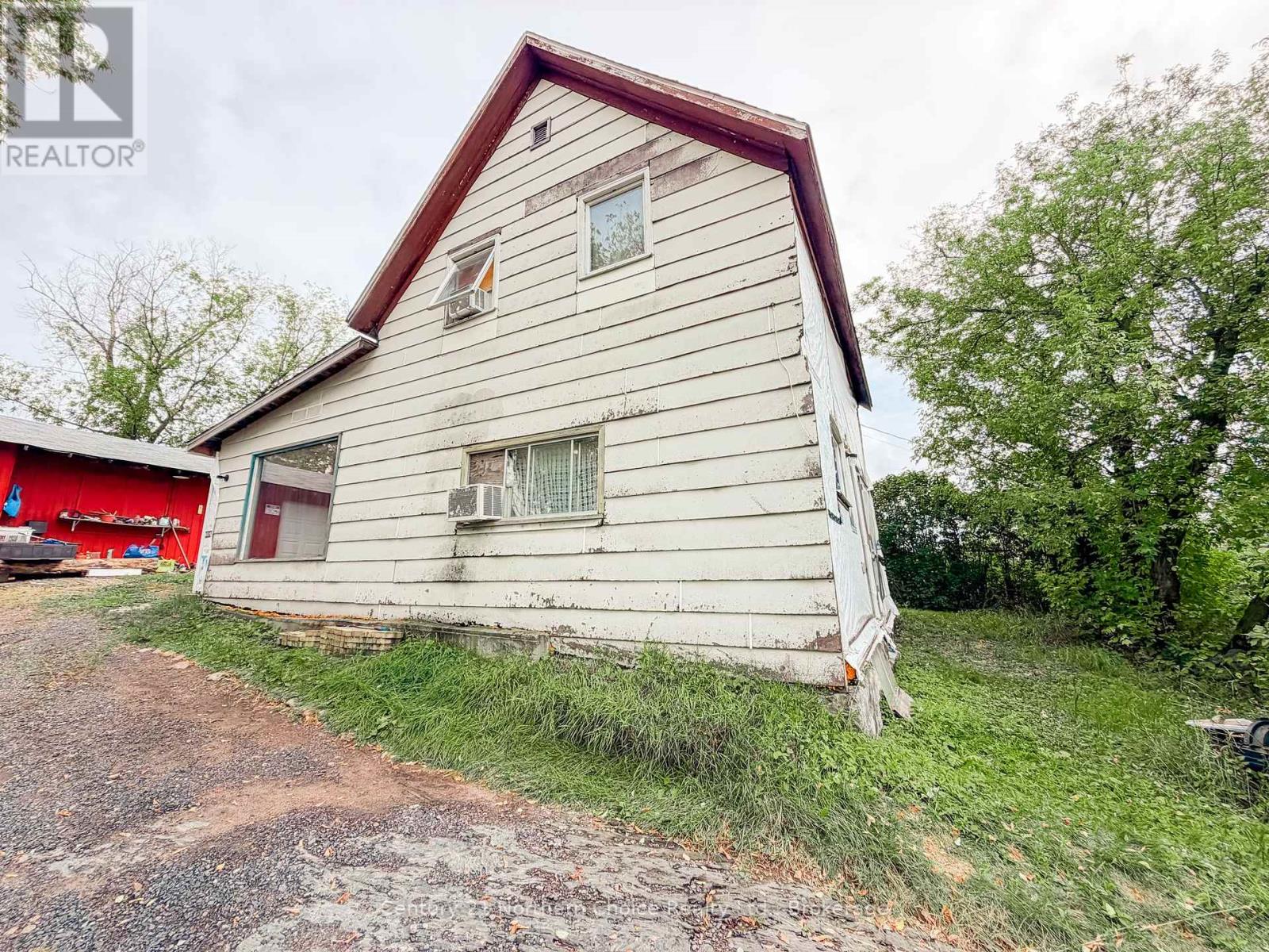 35 Parsons Street, Kenora, Ontario  P9N 3V8 - Photo 2 - X13755346