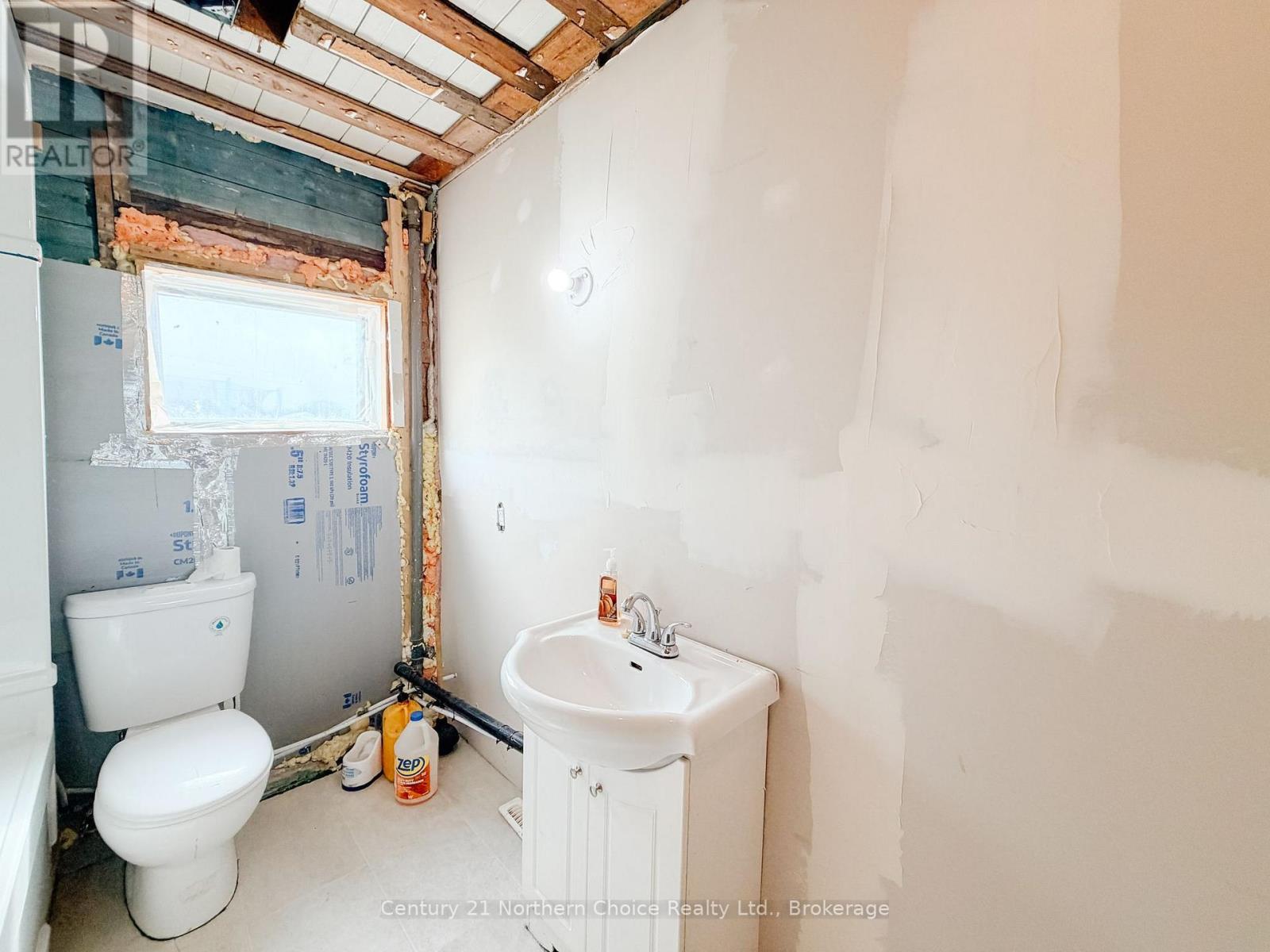 35 Parsons Street, Kenora, Ontario  P9N 3V8 - Photo 24 - X13755346