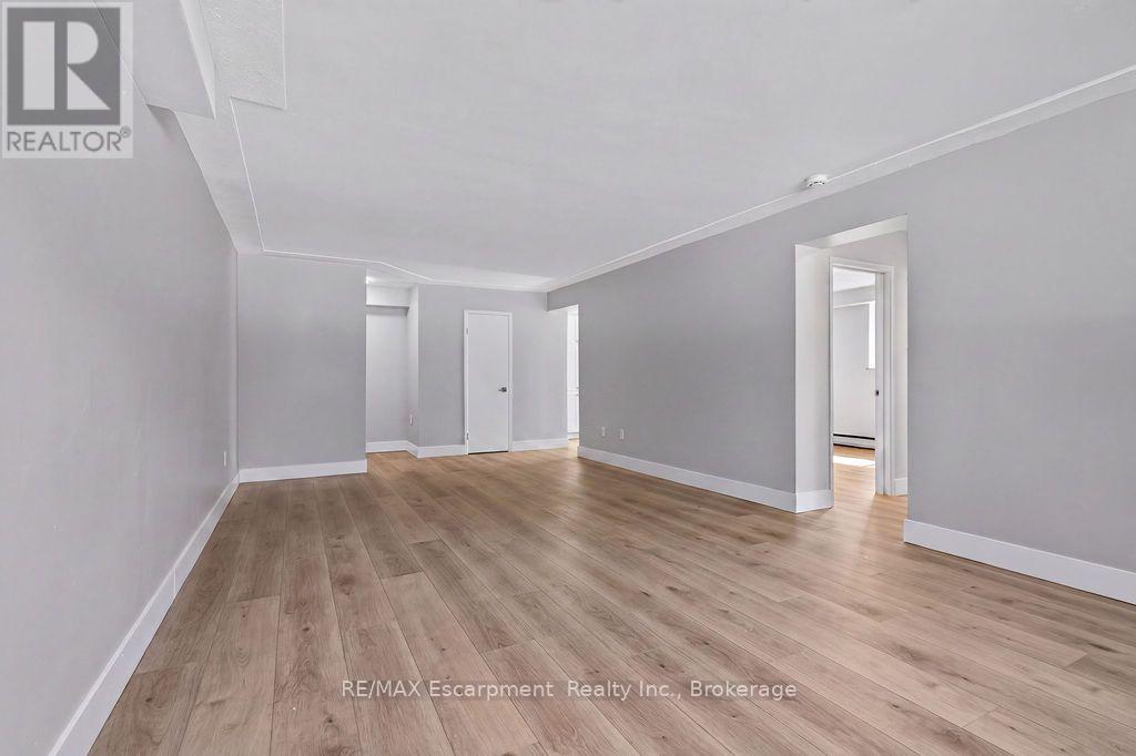 103 - 2393 New Street, Burlington, Ontario  L7R 1K1 - Photo 17 - W13755528