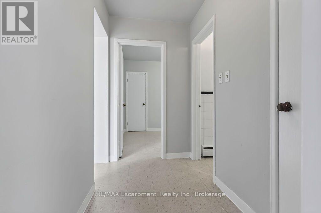 402 - 2393 New Street, Burlington, Ontario  L7R 1K1 - Photo 15 - W13755552