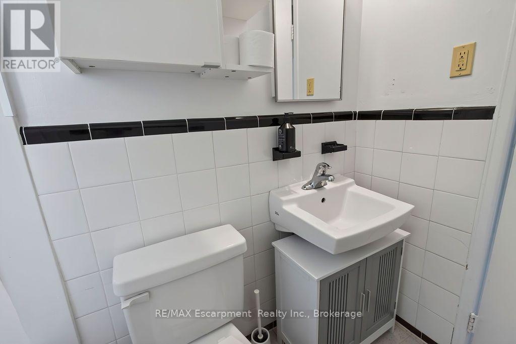 402 - 2393 New Street, Burlington, Ontario  L7R 1K1 - Photo 19 - W13755552