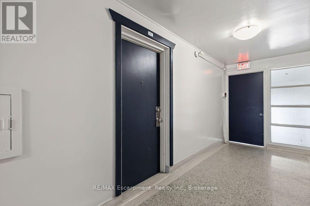 402 - 2393 New Street, Burlington, Ontario  L7R 1K1 - Photo 20 - W13755552