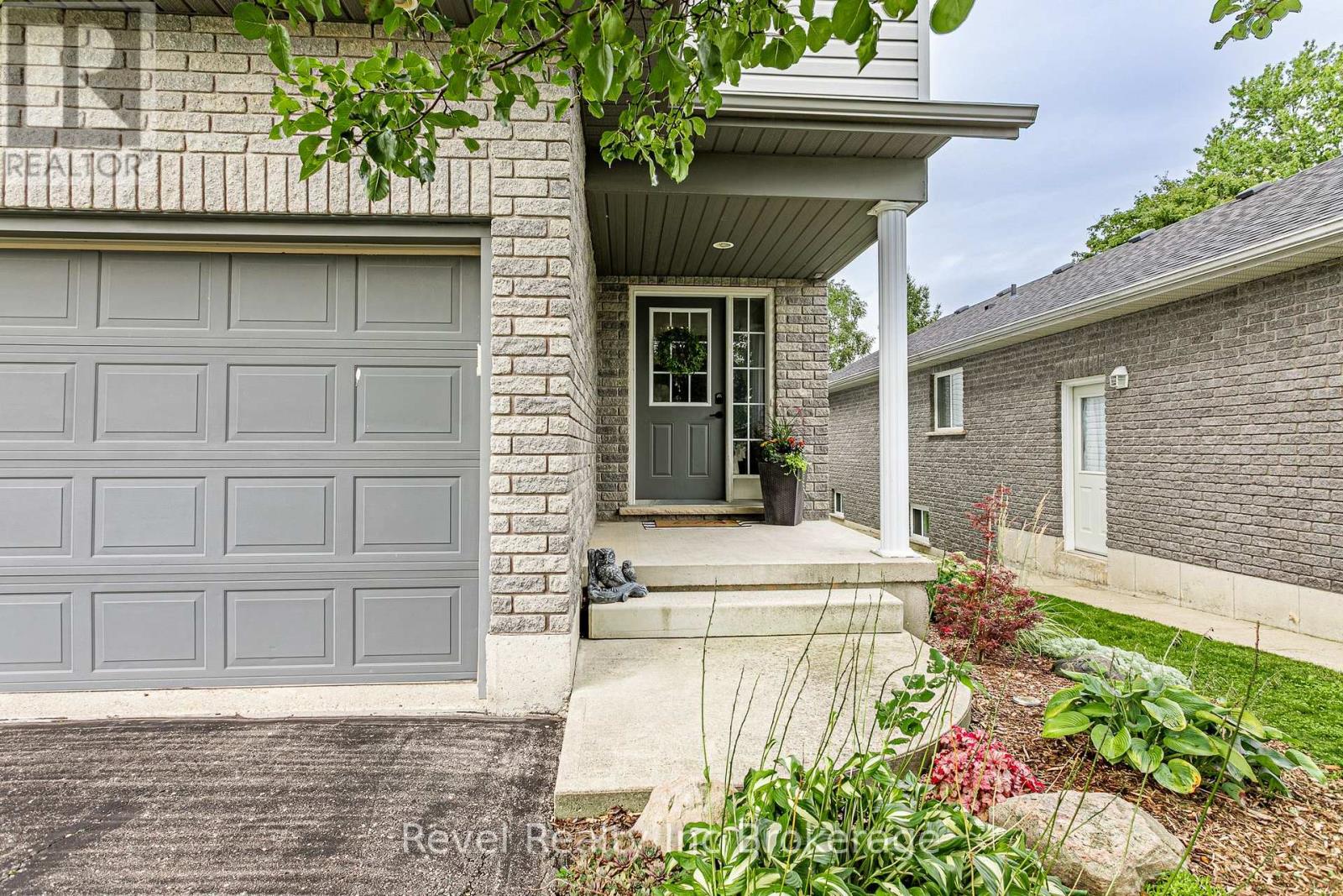 53 Kerr Crescent, Ingersoll, Ontario N5C 4H1 - Photo 3 - X13755442