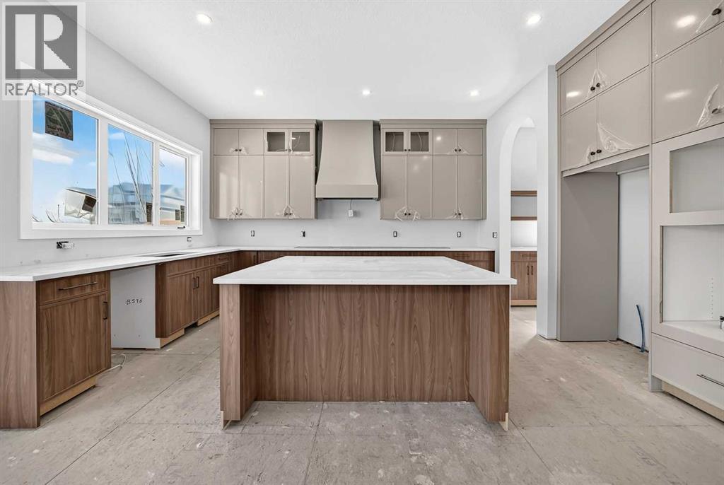 83 Crestridge Heights Sw, Calgary, Alberta  T3B 6K6 - Photo 3 - A2338204