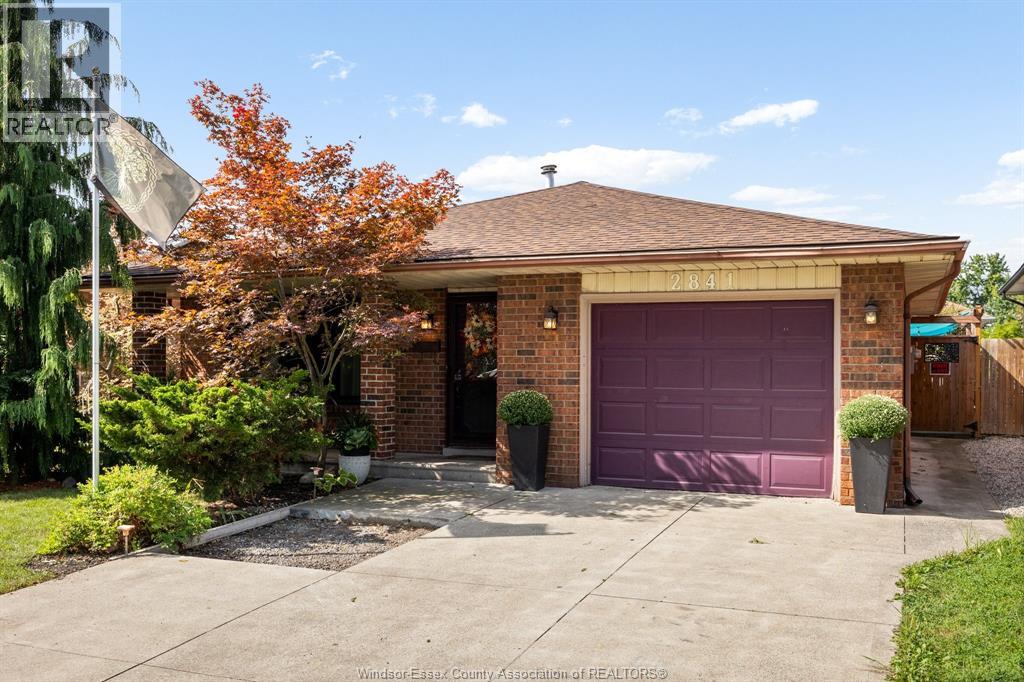 2841 GARVEY CRESCENT, Windsor, Ontario