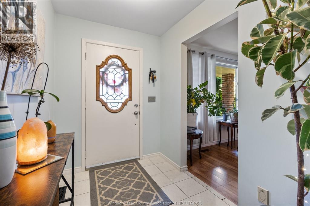 2841 Garvey Crescent, Windsor, Ontario  N8W 4W7 - Photo 4 - 26021871