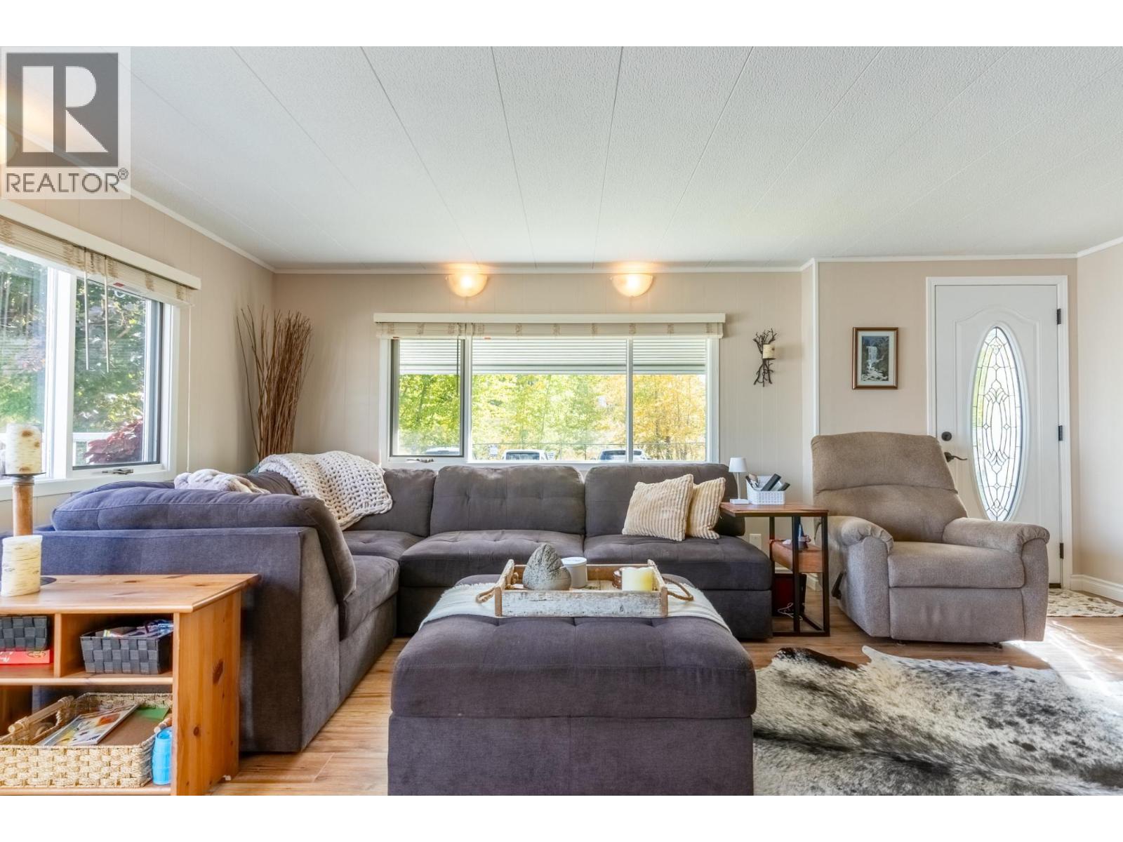2400 Oakdale Way Unit# 87, Kamloops, British Columbia  V2B 6W7 - Photo 8 - 10399758