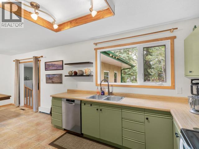 1306 ELM STREET photo 10