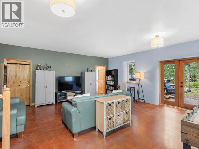 1306 ELM STREET photo 12