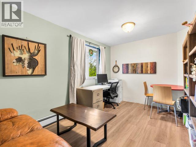 1306 ELM STREET photo 16