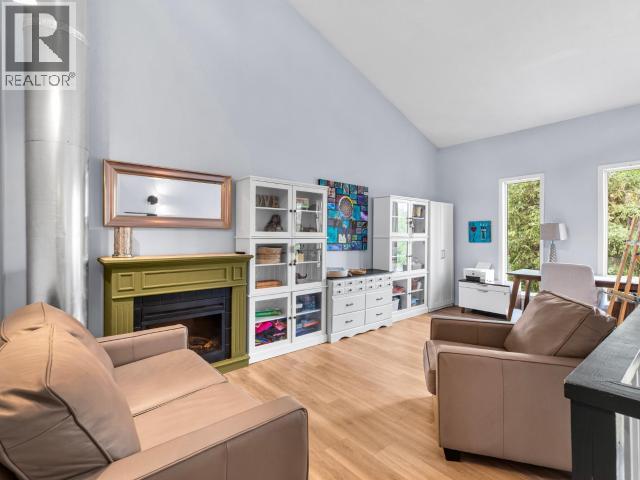1306 ELM STREET photo 22