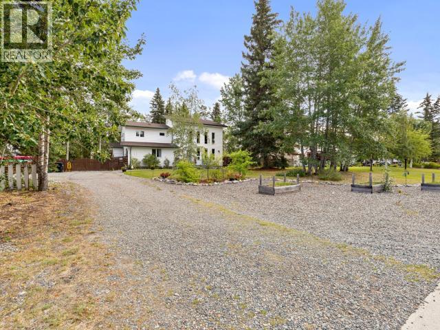 1306 ELM STREET photo 3