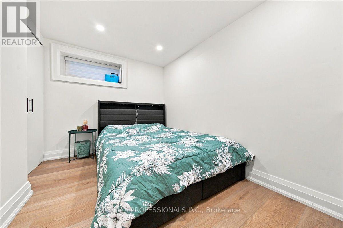 Lower - 134 Argyle Street, Toronto, Ontario  M6J 1N9 - Photo 16 - C13755302