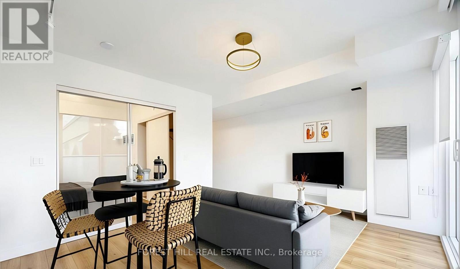 506 - 99 Foxbar Road, Toronto, Ontario  M4V 2G5 - Photo 4 - C13755310