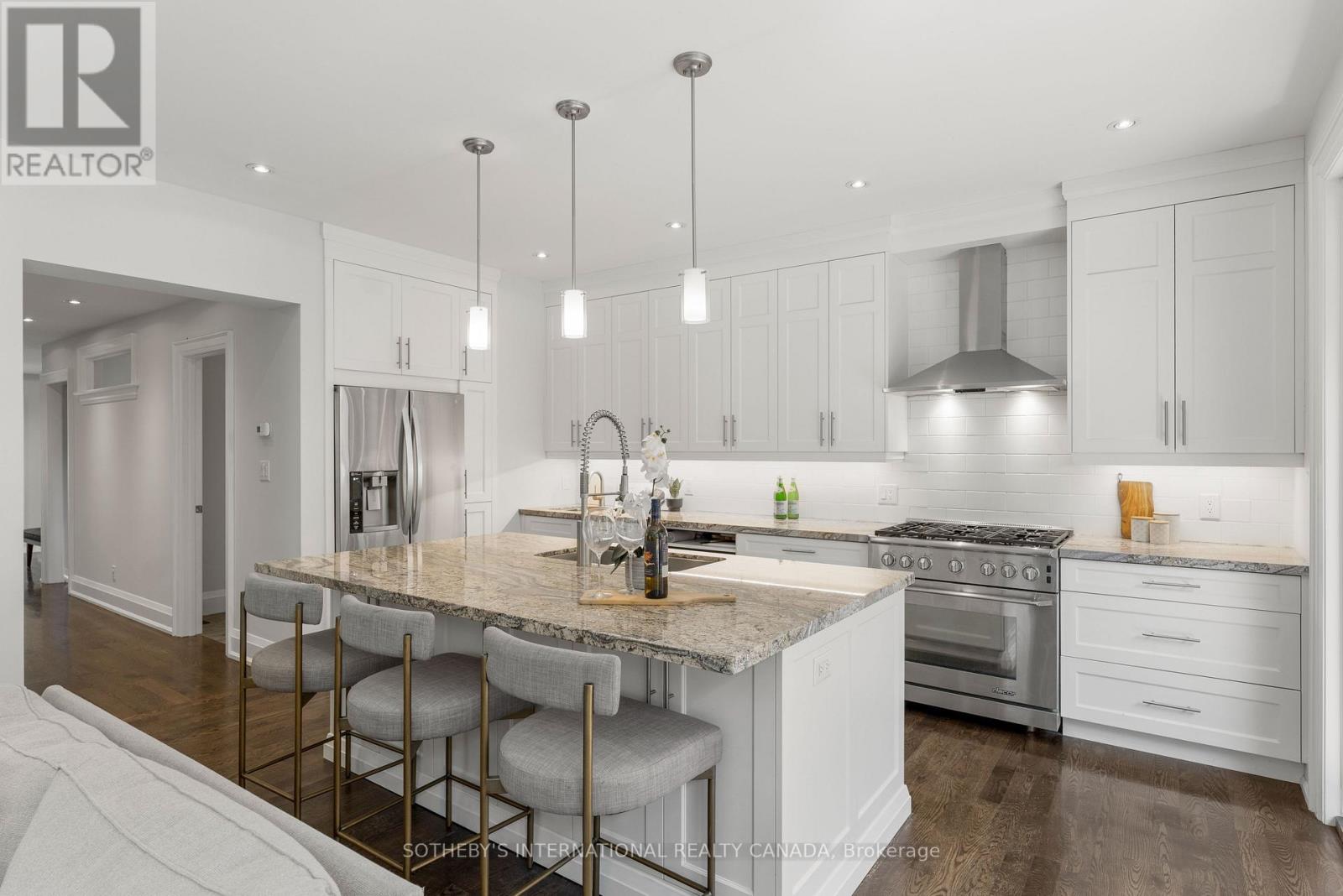 35 Belgrave Avenue, Toronto, Ontario  M5M 3S9 - Photo 15 - C13755344