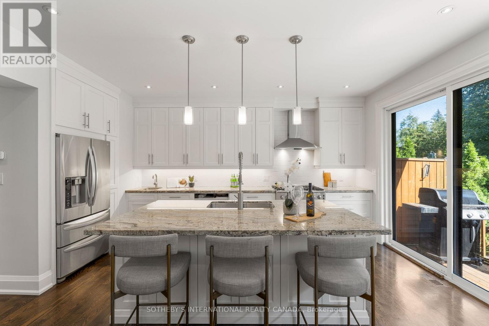 35 Belgrave Avenue, Toronto, Ontario  M5M 3S9 - Photo 17 - C13755344