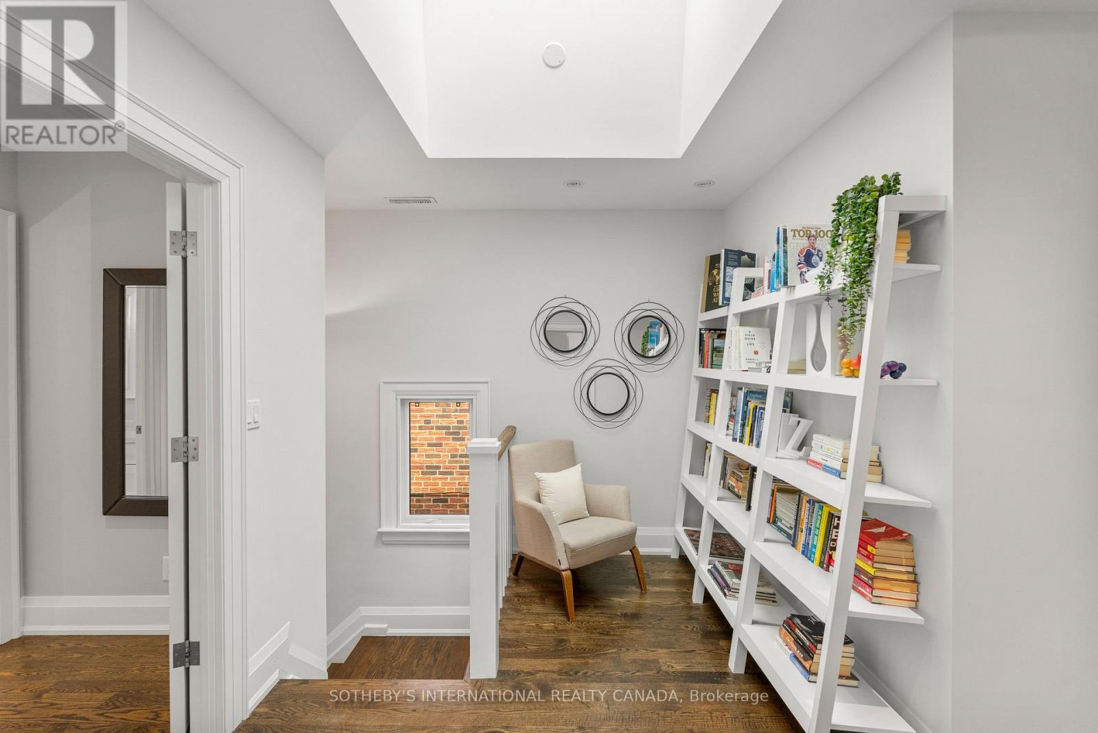 35 Belgrave Avenue, Toronto, Ontario  M5M 3S9 - Photo 21 - C13755344