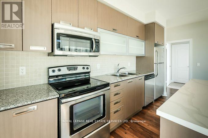 1102 - 90 Stadium Road, Toronto, Ontario  M5V 3W5 - Photo 7 - C13755362
