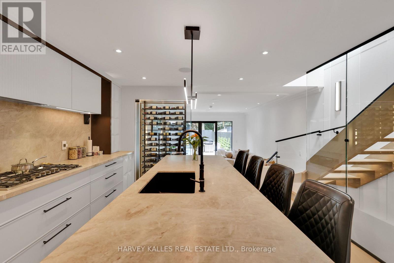 238 Melrose Avenue, Toronto, Ontario  M5M 1Z1 - Photo 10 - C13755378