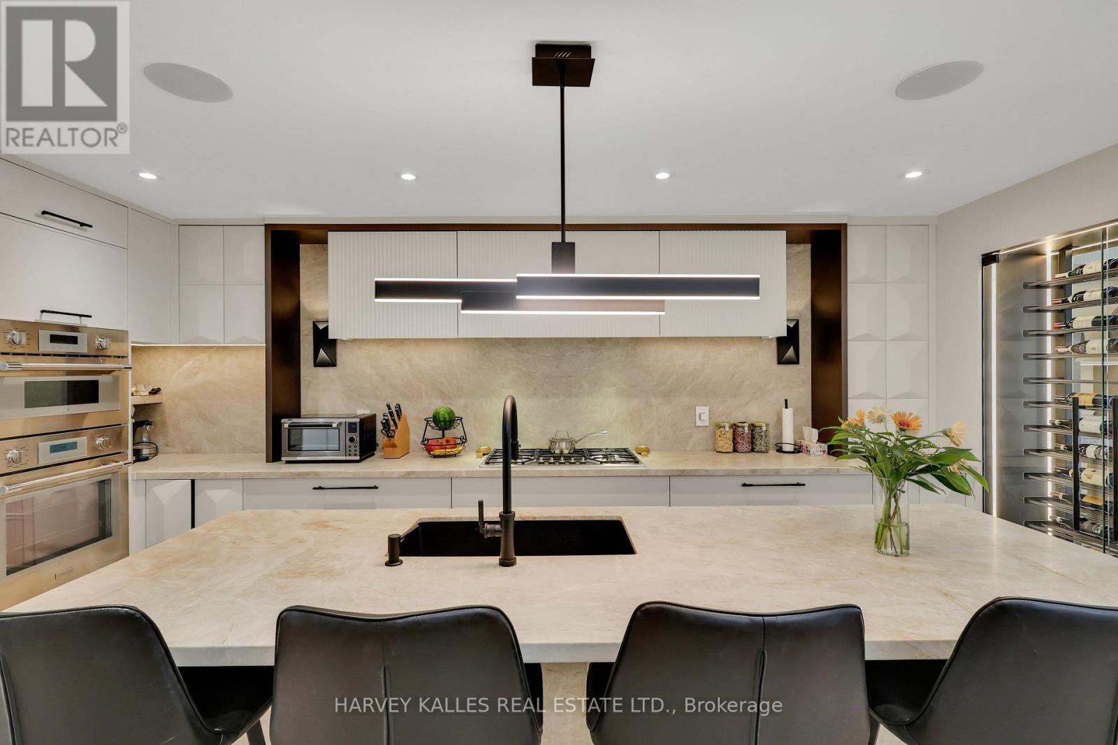 238 Melrose Avenue, Toronto, Ontario  M5M 1Z1 - Photo 12 - C13755378