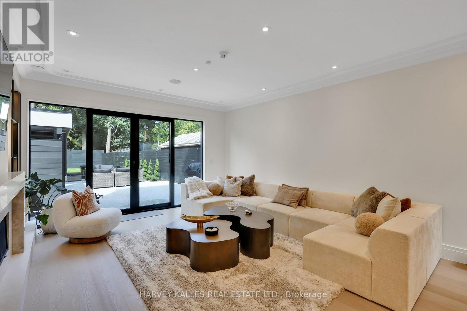 238 Melrose Avenue, Toronto, Ontario  M5M 1Z1 - Photo 15 - C13755378