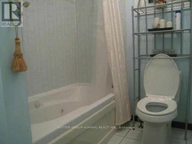 355 Patricia Avenue, Toronto, Ontario  M2R 2M8 - Photo 6 - C13755398
