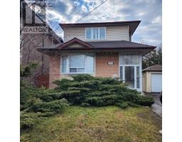 355 PATRICIA AVENUE, Toronto, Ontario