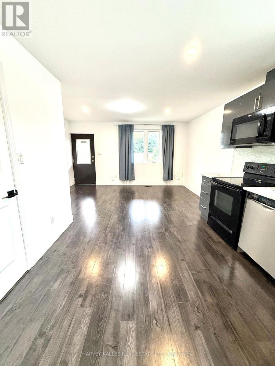 Unit B - 427 Vaughan Road, Toronto, Ontario  M6C 2P1 - Photo 3 - C13755422