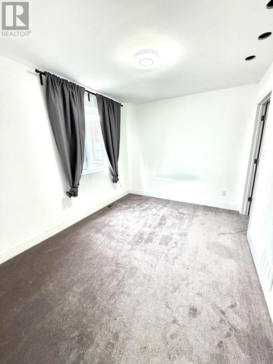Unit B - 427 Vaughan Road, Toronto, Ontario  M6C 2P1 - Photo 4 - C13755422
