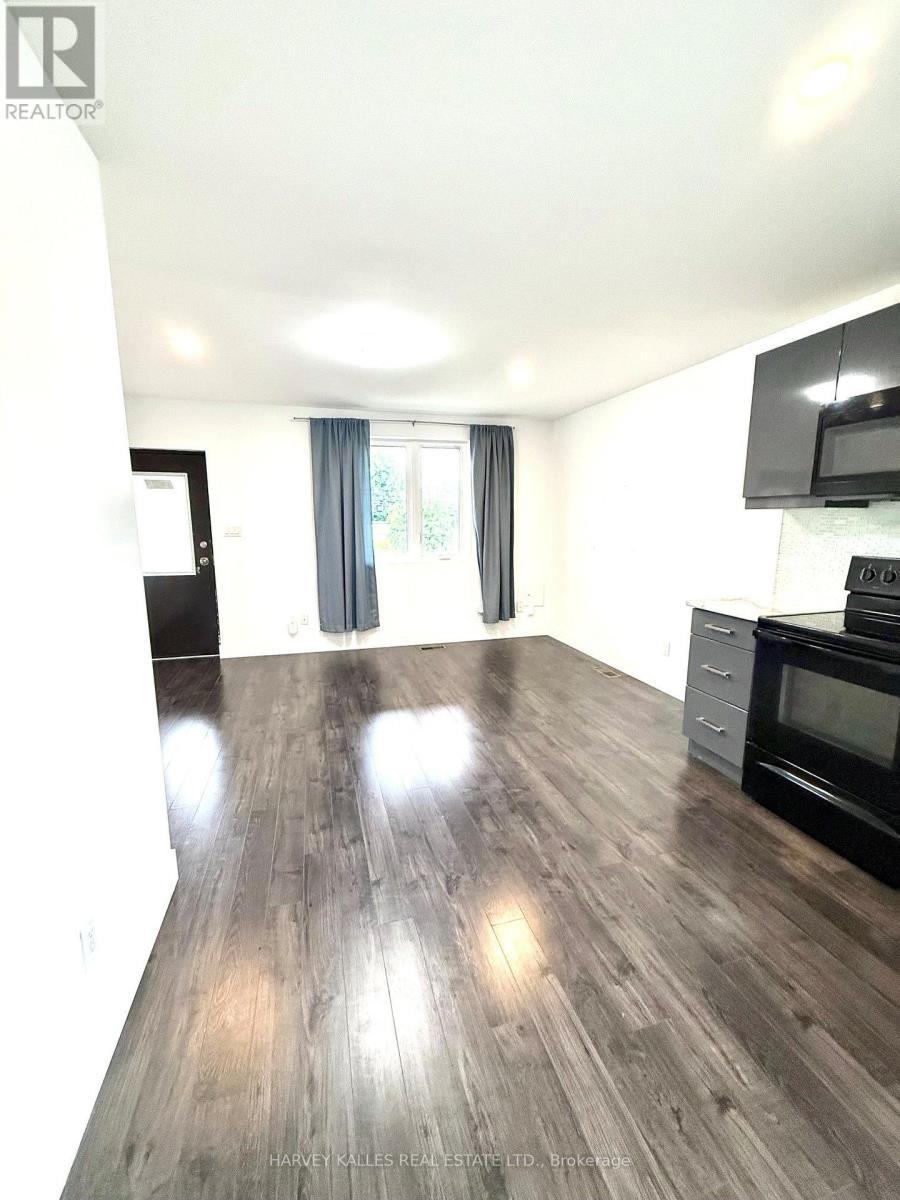 Unit B - 427 Vaughan Road, Toronto, Ontario  M6C 2P1 - Photo 5 - C13755422