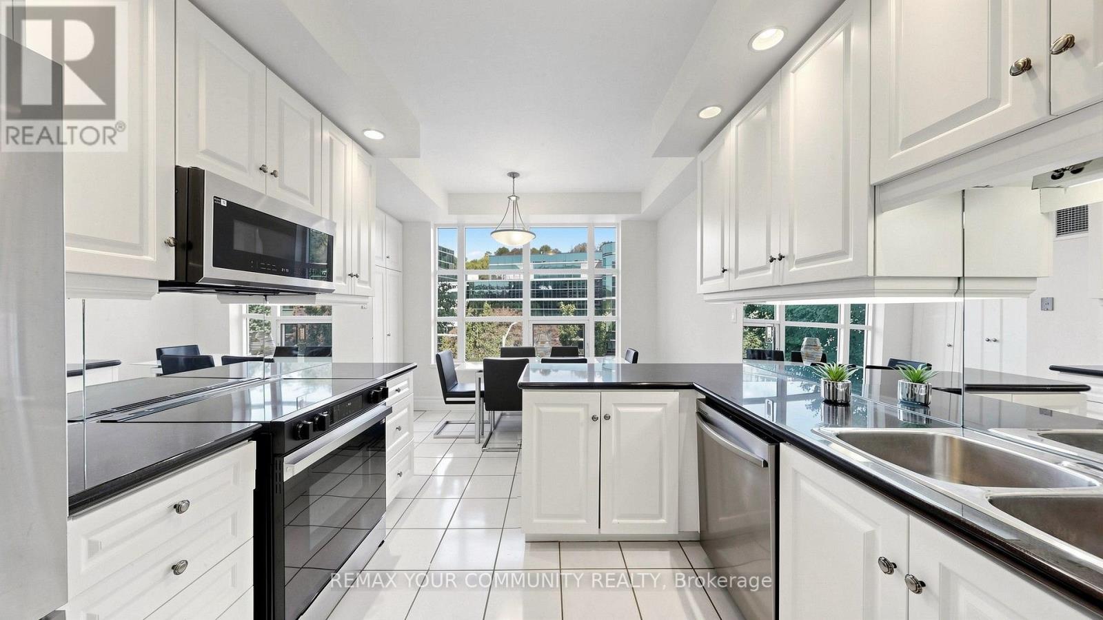 410 - 10 Old York Mills Road, Toronto, Ontario  M2P 2G9 - Photo 19 - C13755438