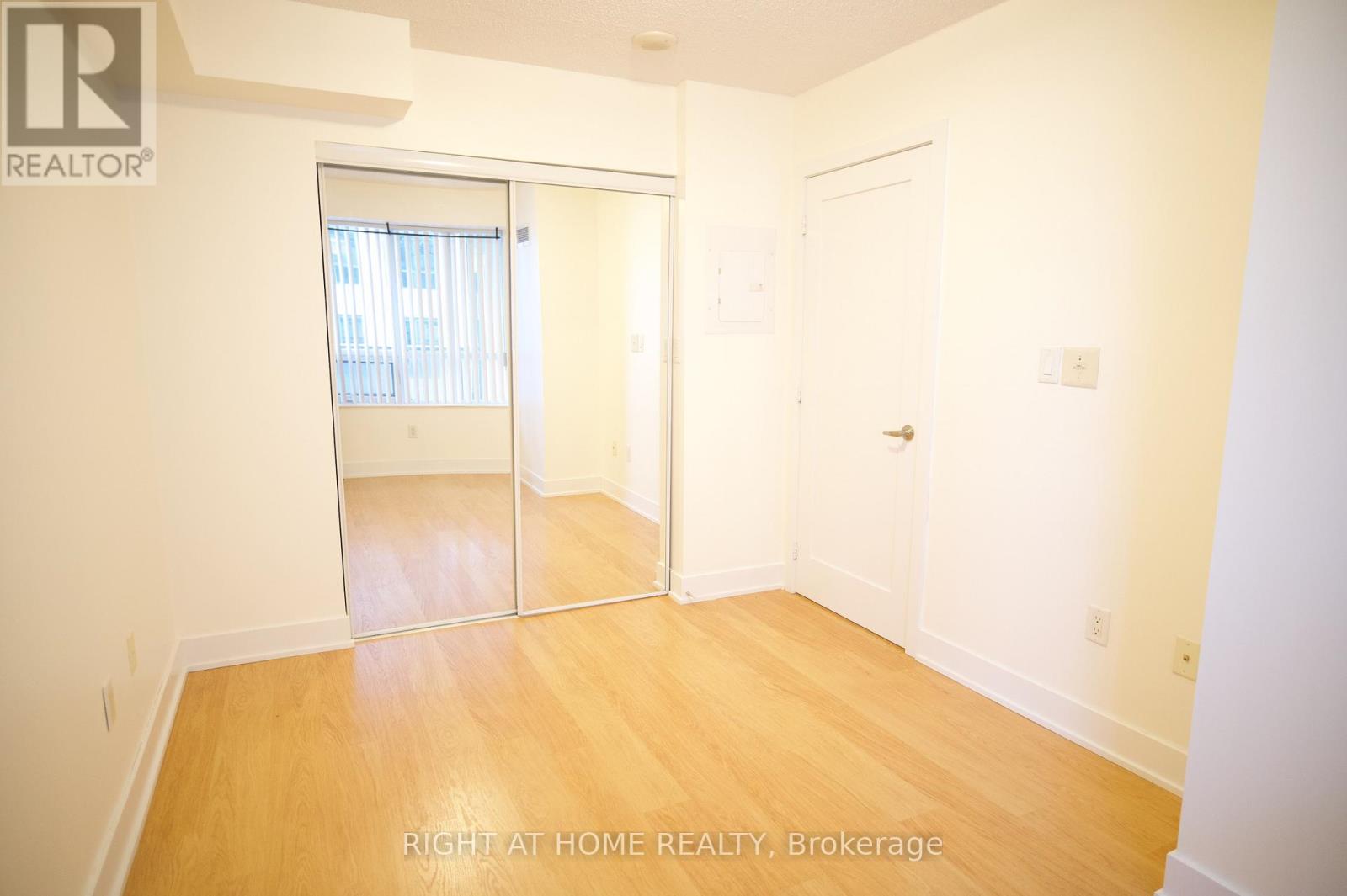20 Blue Jays Way, Toronto, Ontario  M5V 3T3 - Photo 6 - C13755544