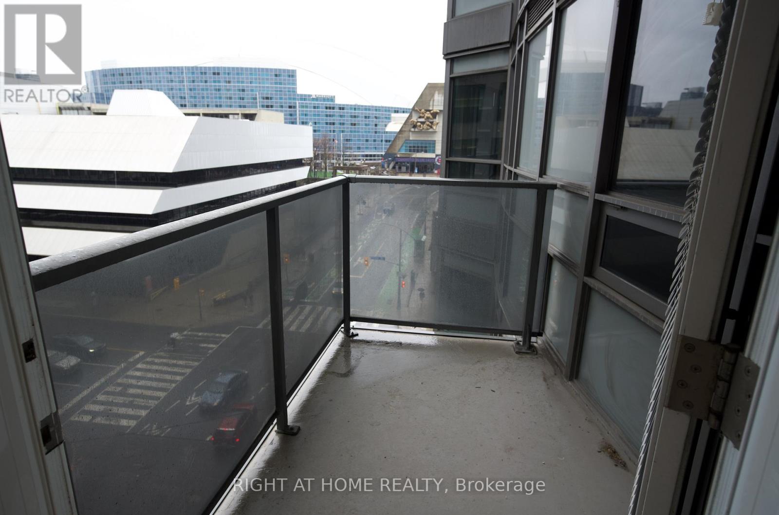 20 Blue Jays Way, Toronto, Ontario  M5V 3T3 - Photo 7 - C13755544
