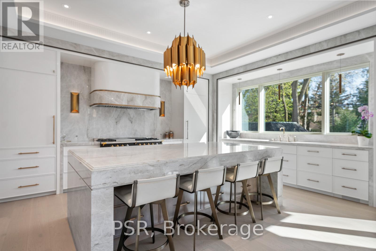 117 Yonge Boulevard, Toronto, Ontario  M5M 3H2 - Photo 9 - C13755546