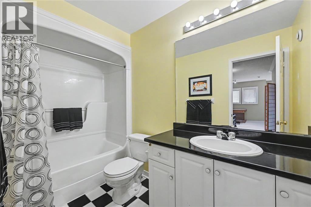 4275 Millcroft Park Drive Unit# 1, Burlington, Ontario  L7M 4L9 - Photo 28 - 40859813