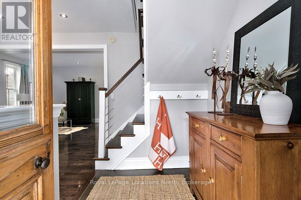 97 Bruce Street S, Blue Mountains, Ontario  N0H 2P0 - Photo 3 - X13755586