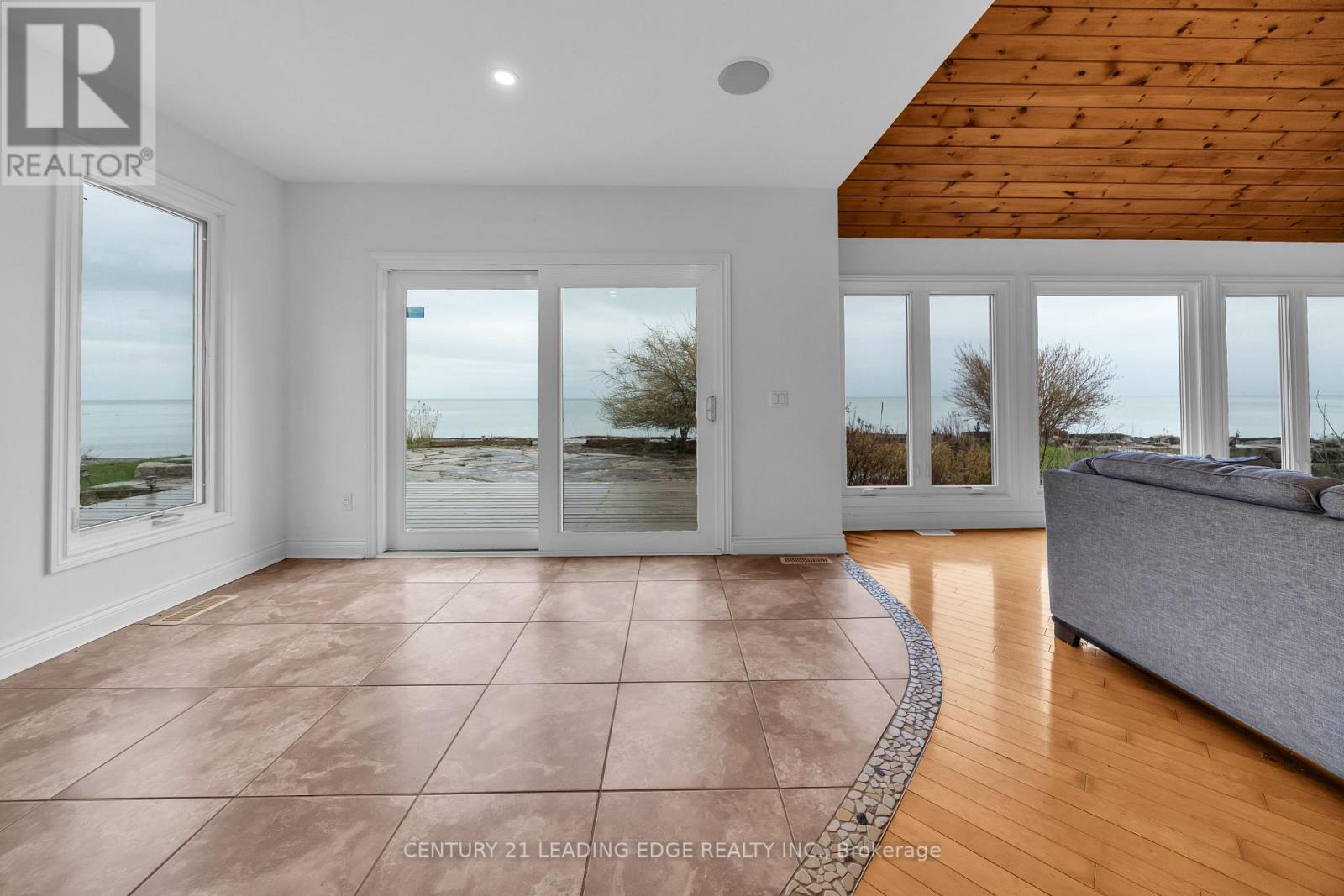 151 Cedar Crest Beach Road, Clarington, Ontario  L1C 5R2 - Photo 15 - E13755462