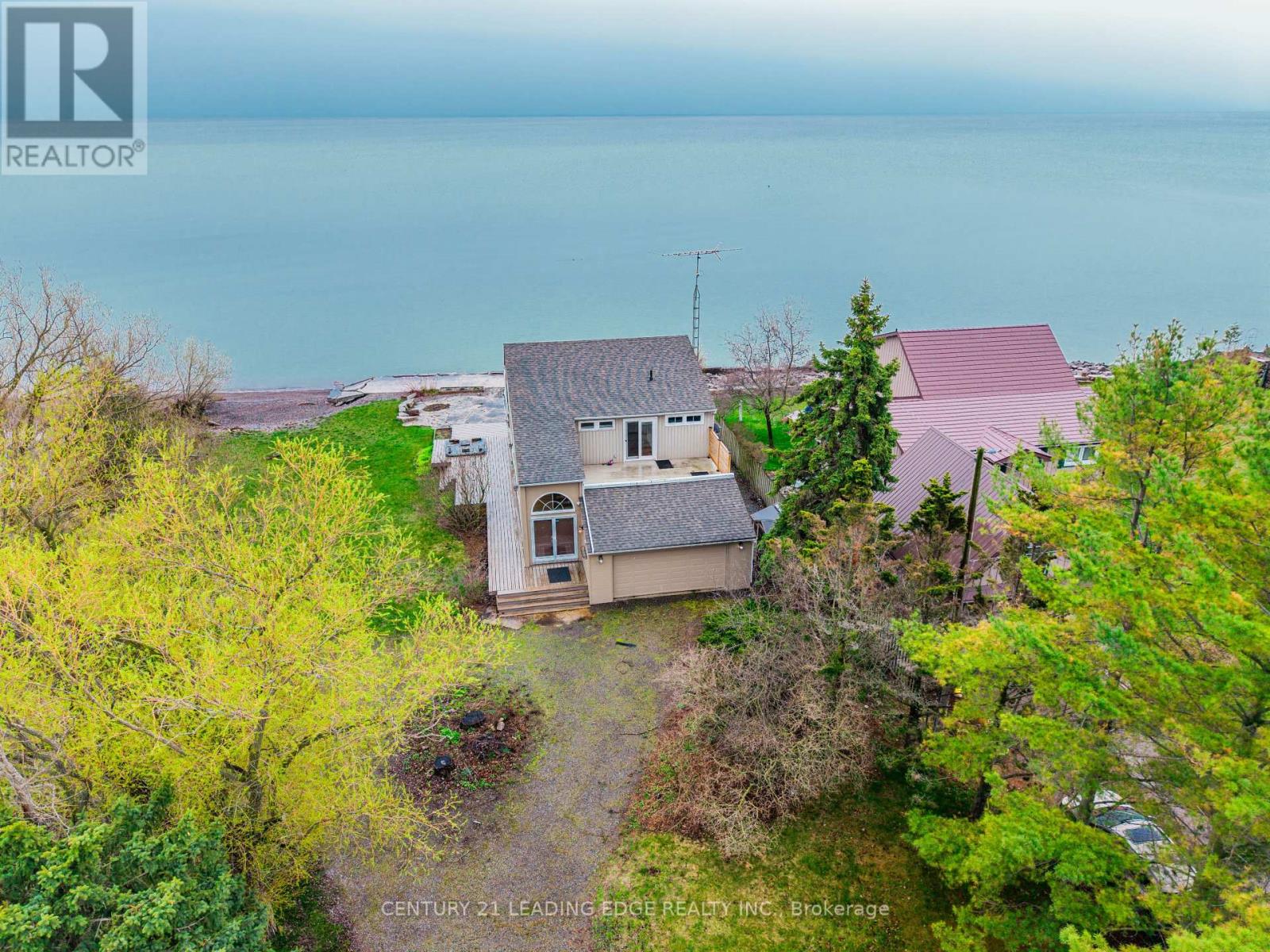 151 Cedar Crest Beach Road, Clarington, Ontario  L1C 5R2 - Photo 2 - E13755462