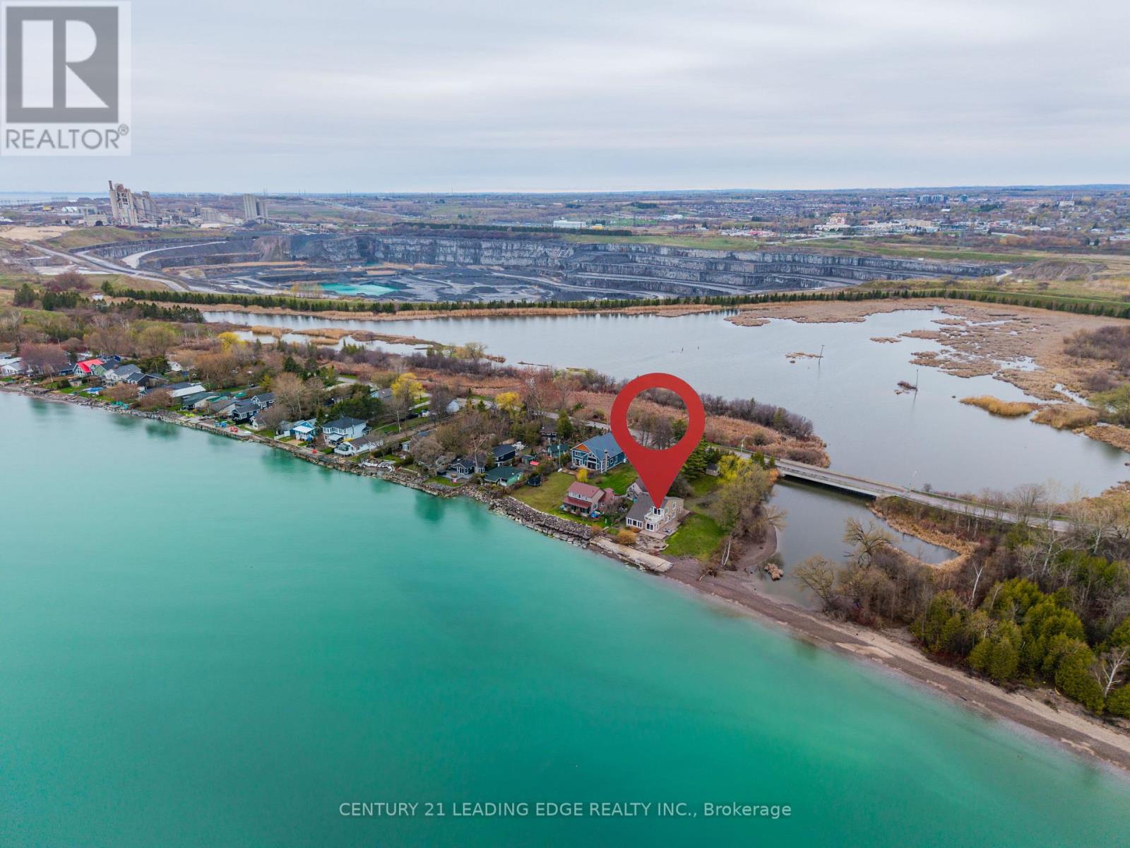 151 Cedar Crest Beach Road, Clarington, Ontario  L1C 5R2 - Photo 4 - E13755462