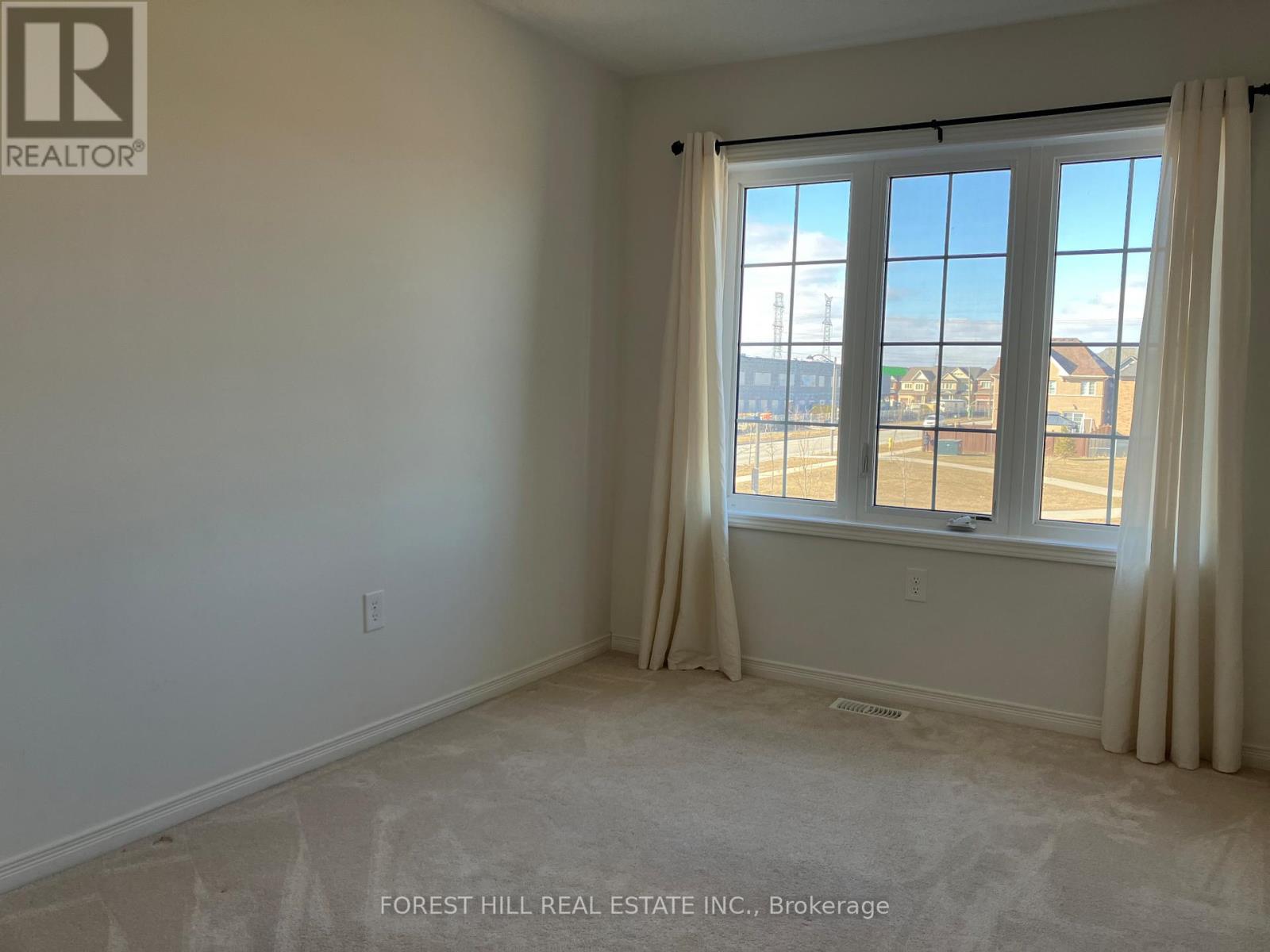 2448 Equestrian Crescent, Oshawa, Ontario  L1H 7K4 - Photo 13 - E13755464