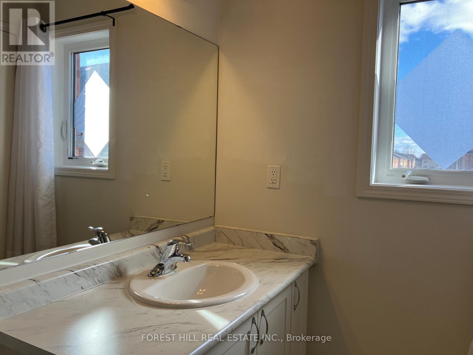 2448 Equestrian Crescent, Oshawa, Ontario  L1H 7K4 - Photo 16 - E13755464