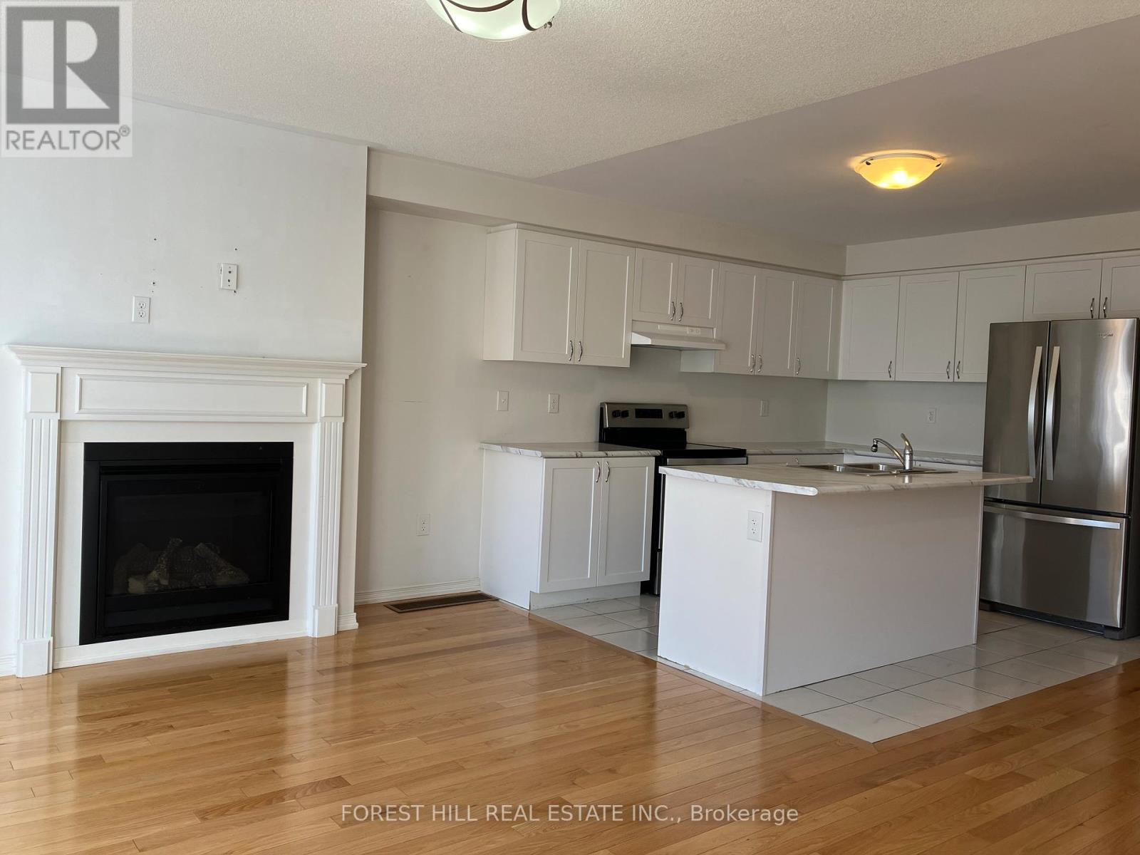 2448 Equestrian Crescent, Oshawa, Ontario  L1H 7K4 - Photo 5 - E13755464