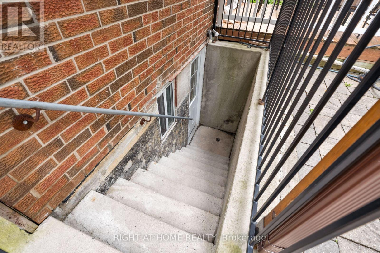 167 Goldhawk Trail, Toronto, Ontario M1V 1X1 - Photo 33 - E13755538