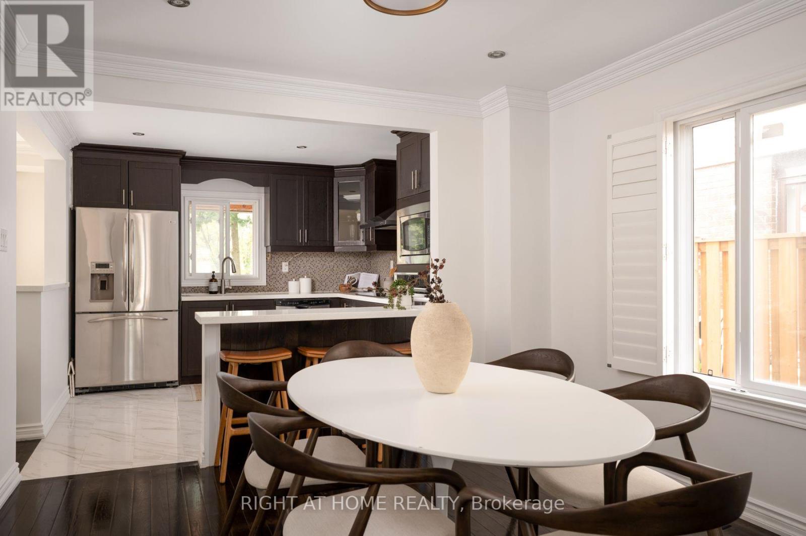 167 Goldhawk Trail, Toronto, Ontario M1V 1X1 - Photo 9 - E13755538