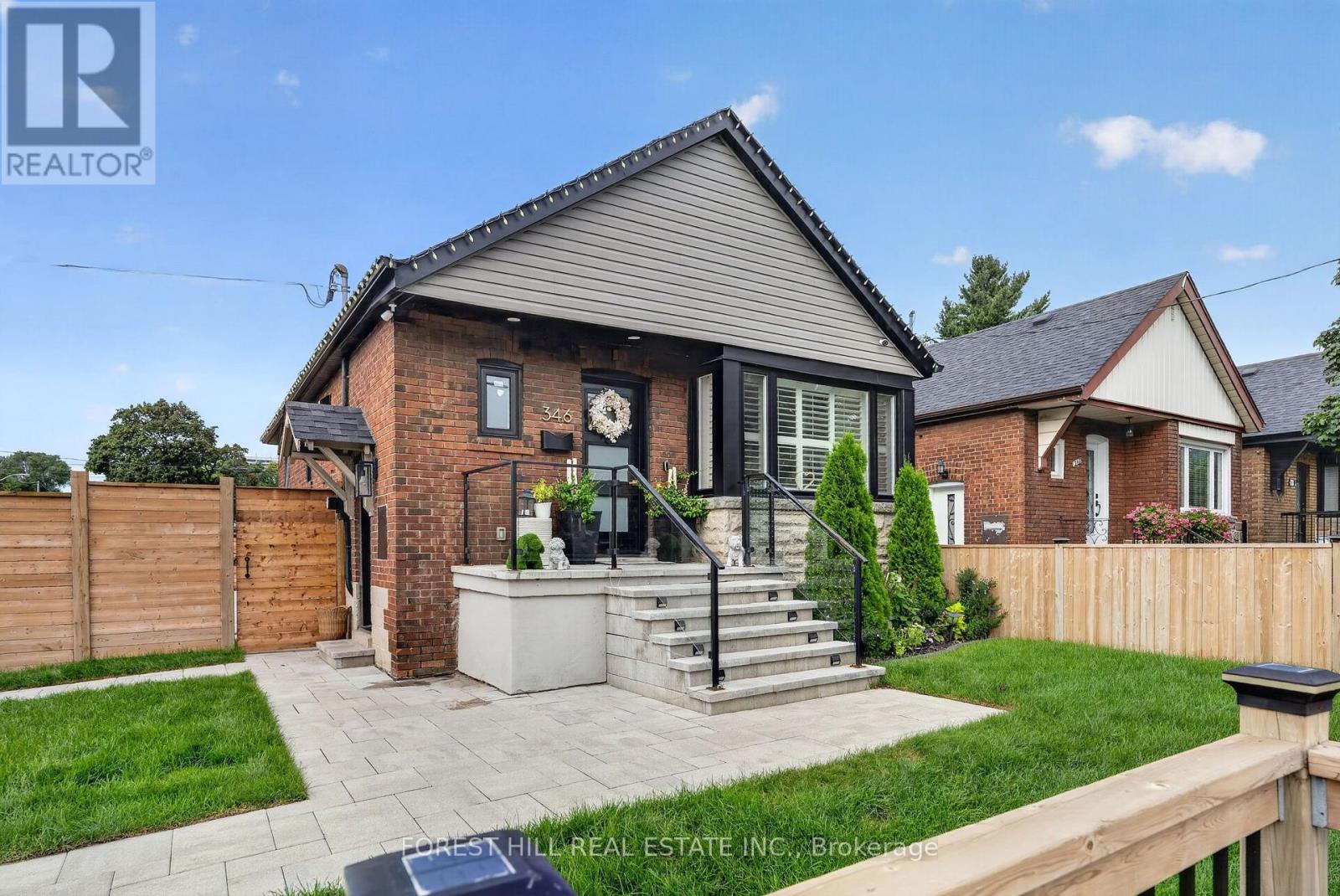 346 O'connor Drive, Toronto, Ontario  M4J 2V5 - Photo 2 - E13755578