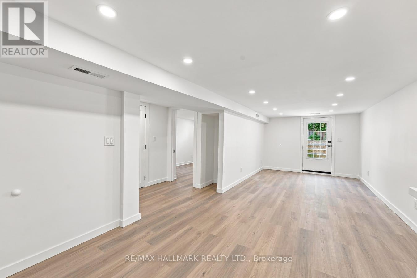 32 Denvale Road, Toronto, Ontario  M4B 3B5 - Photo 19 - E13755612