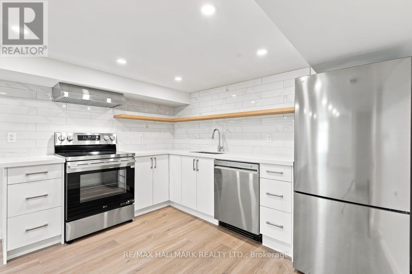 32 Denvale Road, Toronto, Ontario  M4B 3B5 - Photo 24 - E13755612