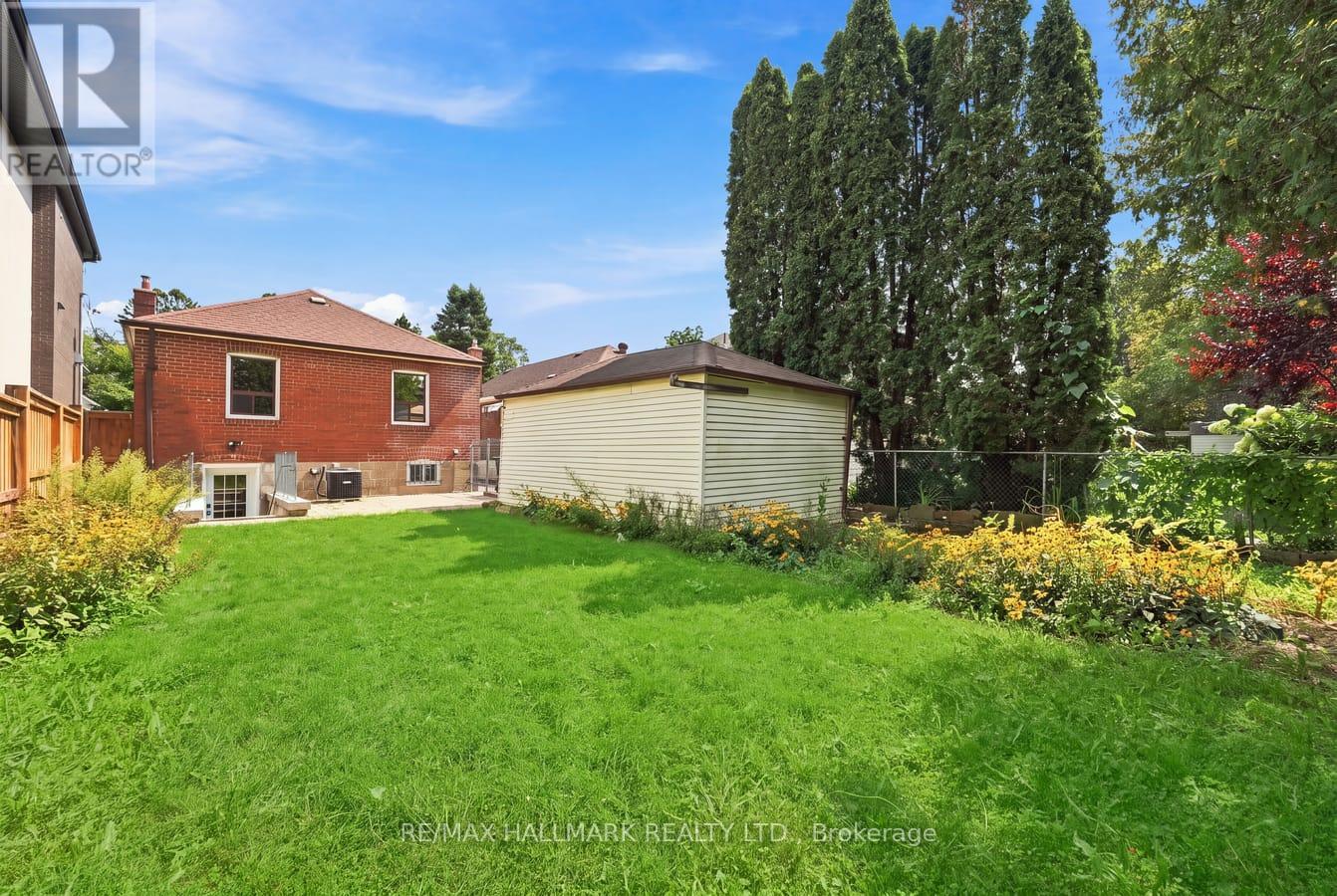 32 Denvale Road, Toronto, Ontario  M4B 3B5 - Photo 31 - E13755612