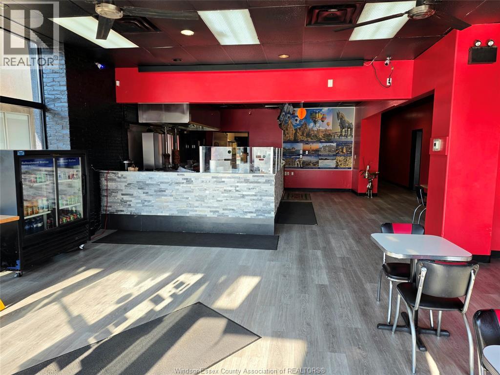 530 Ouellette Avenue Unit# 1, Windsor, Ontario  N9A 1B7 - Photo 3 - 26021857